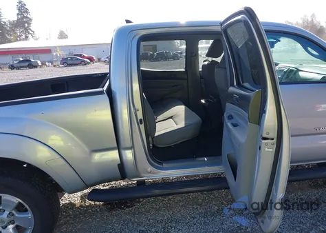 2012 Toyota Tacoma Base V6 from USA, damaged, VIN 3TMMU4FN5CM038132